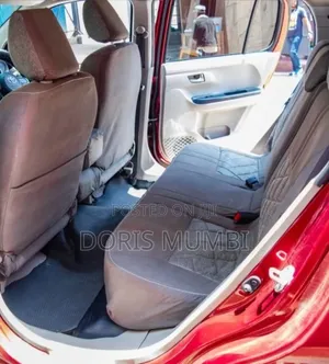 Toyota Passo 2017 Maroon