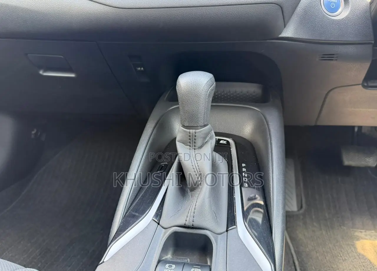 Toyota Corolla Touring 2020 White