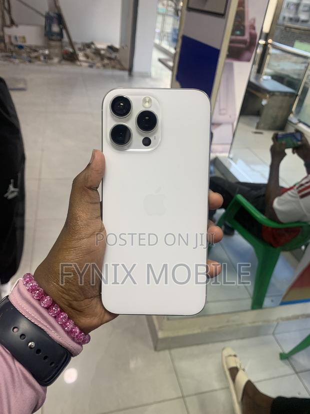 Apple iPhone 16 Pro Max 256 GB White - thumbnail 3