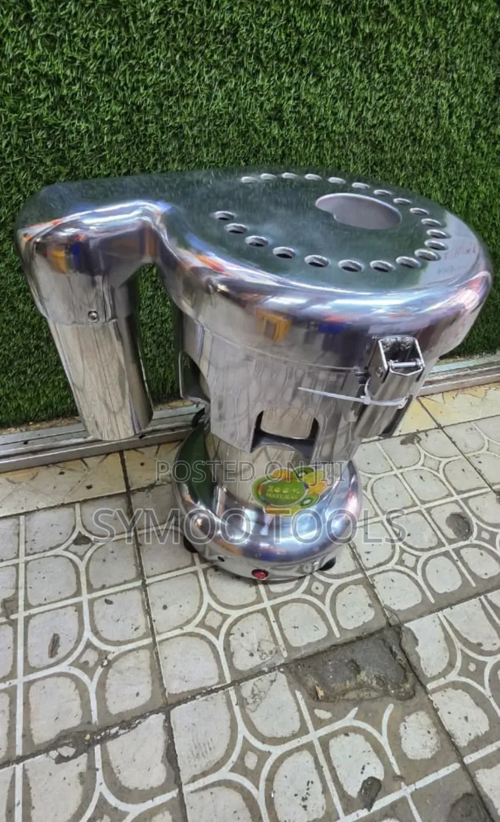 Commercial Juice Extractor
