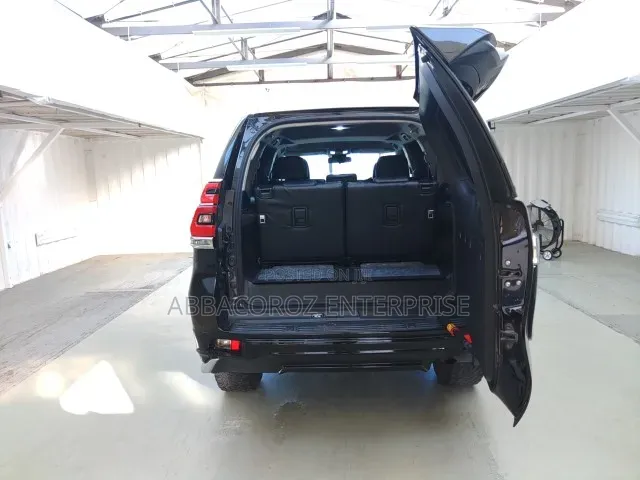 Toyota Land Cruiser Prado 2021 Black