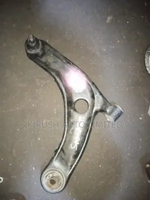 Toyota Ractis Control Arm