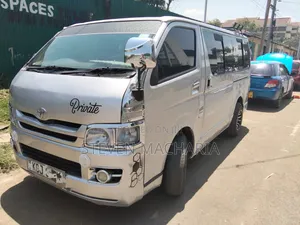 Toyota HiAce 2008 Grey