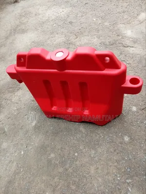 Plastic Water Filled Road Barrier – Construction Site &Traffic Control