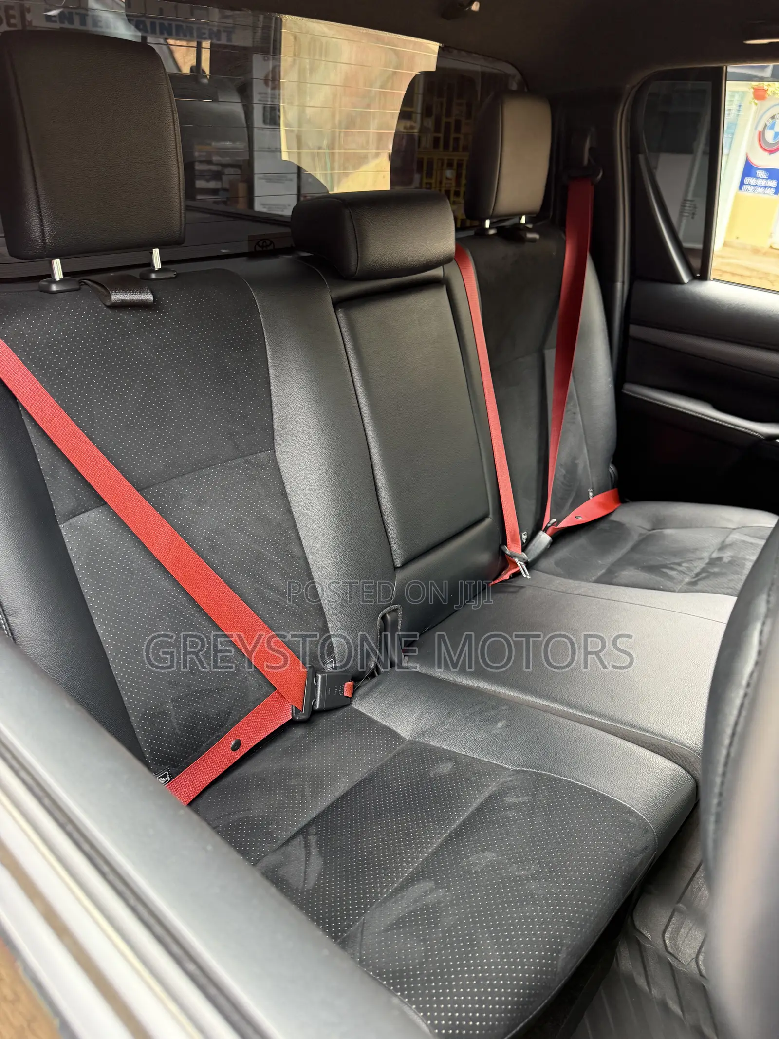 Toyota Hilux 2023 Black