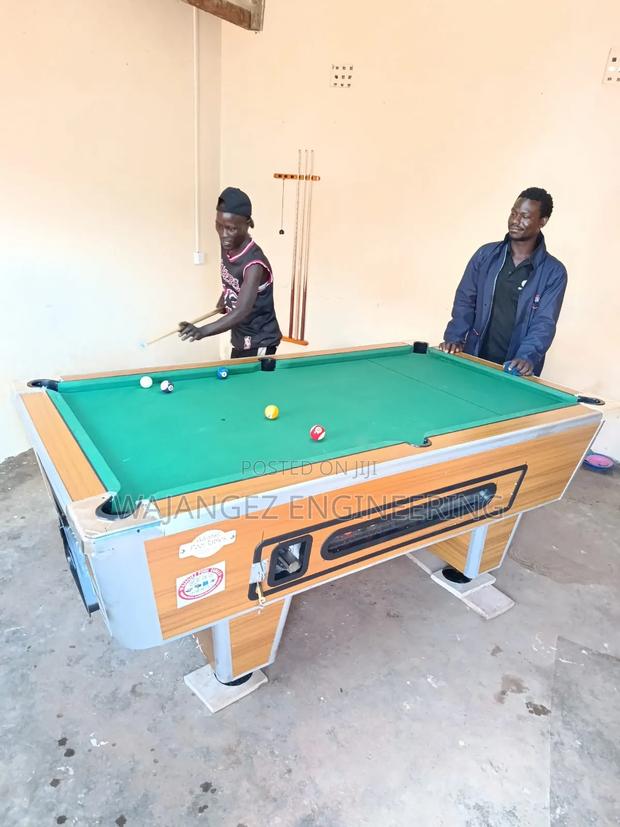 VIP Solid-Wood Pool Table