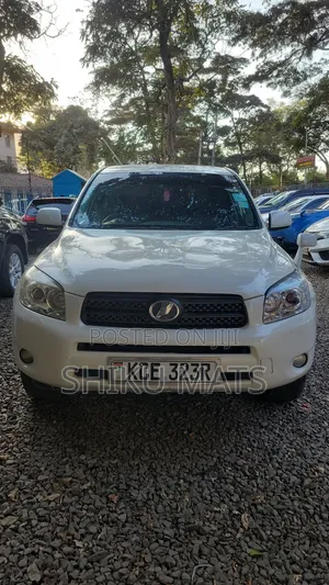 Toyota RAV4 2008 White
