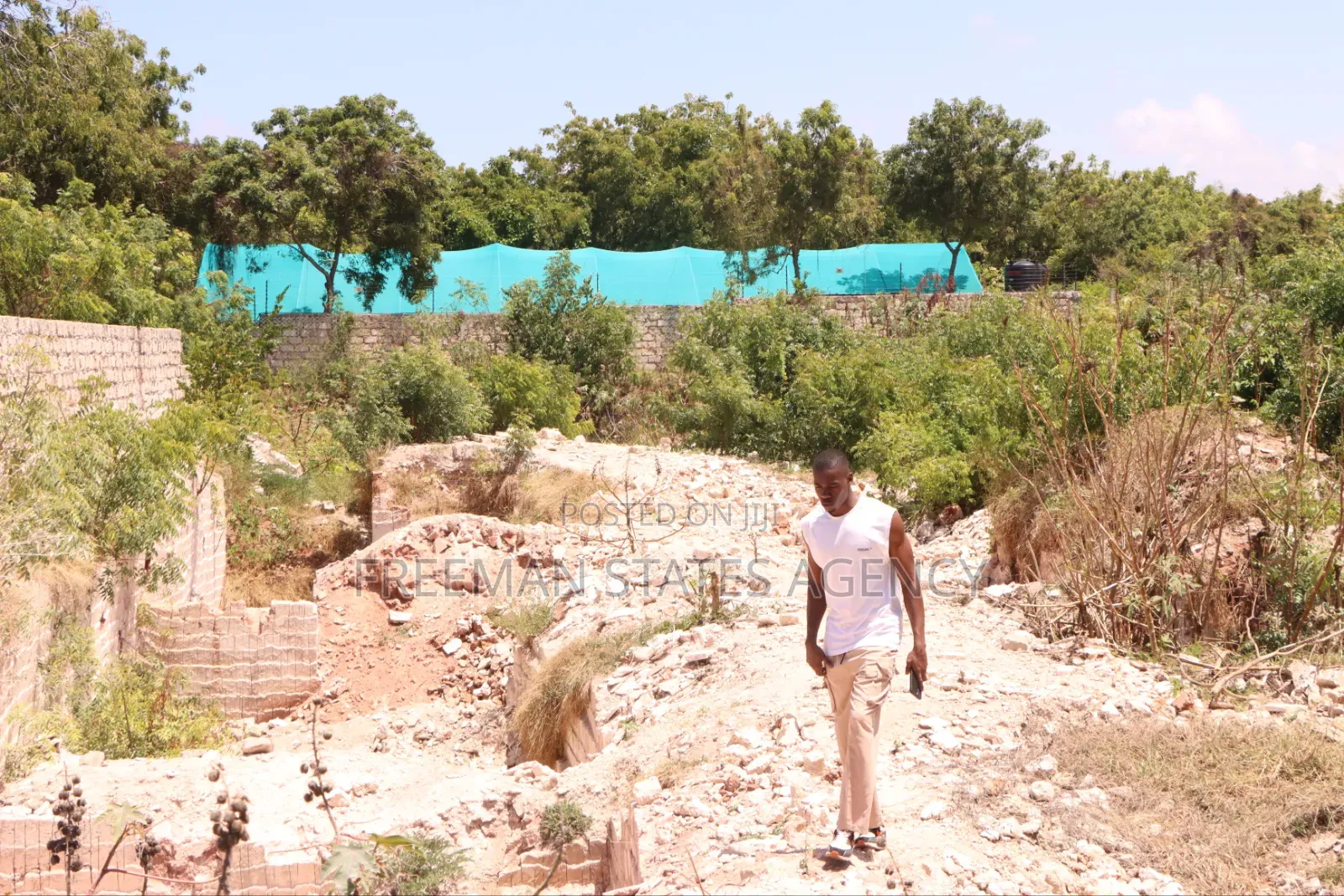 KILIFI BOFA 50x100 PLOT - 5min Walk to the Beach