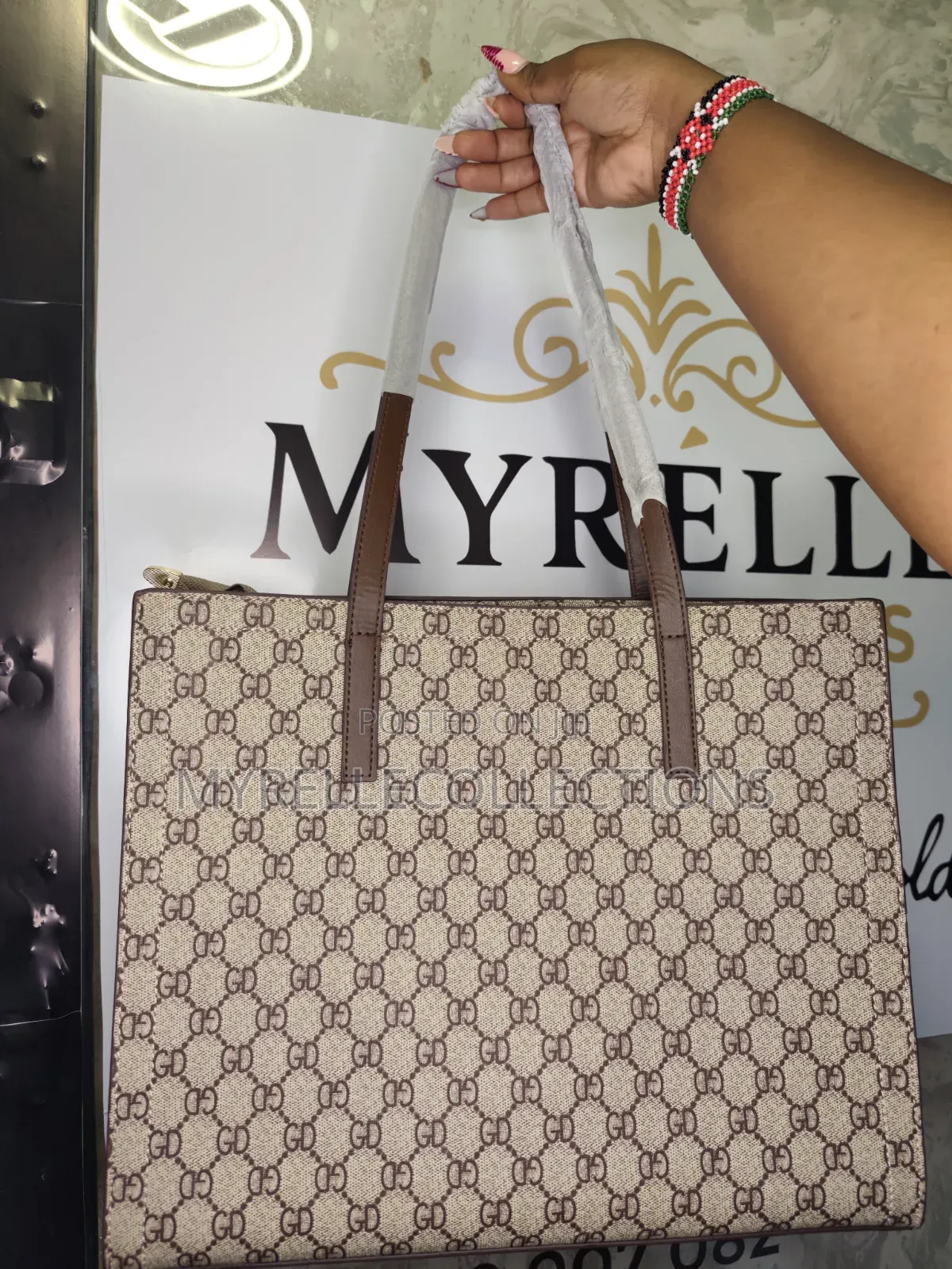 Ladies Large Capacity Tote Bag / Affordable Spacious Tote Bag