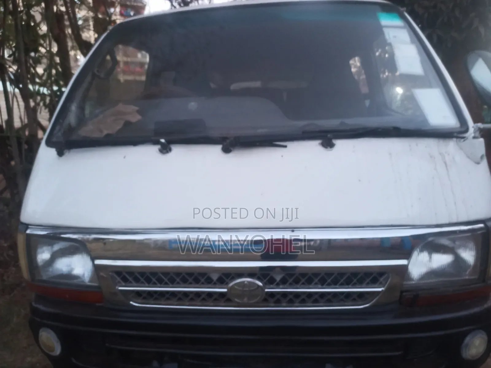 Toyota HiAce 2006 White