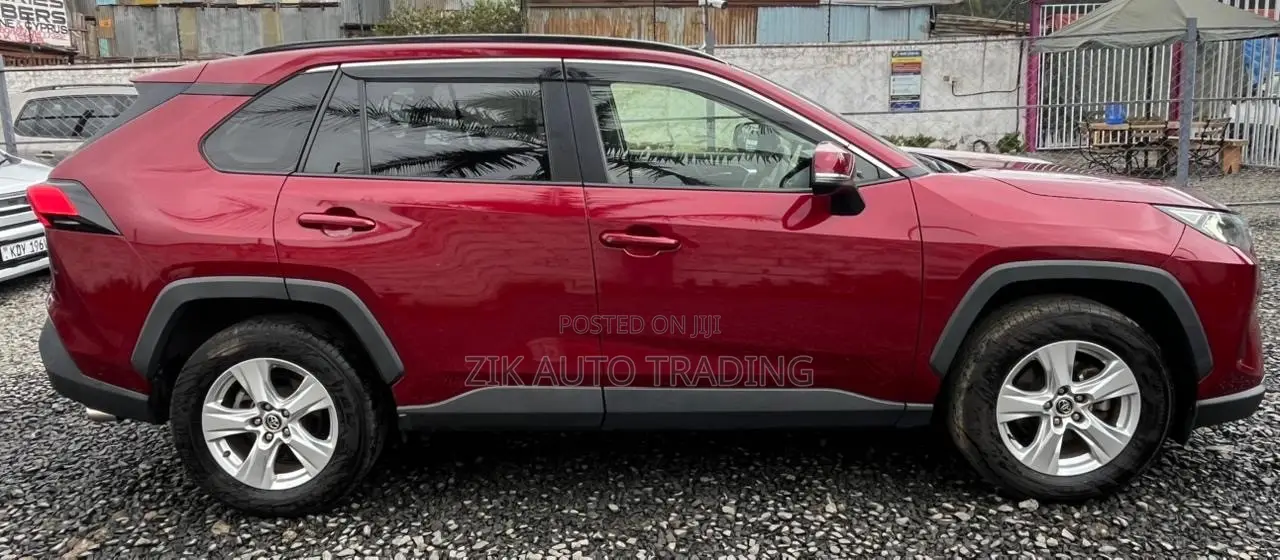 Toyota RAV4 2019 Red