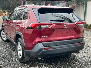 Toyota RAV4 2019 Red