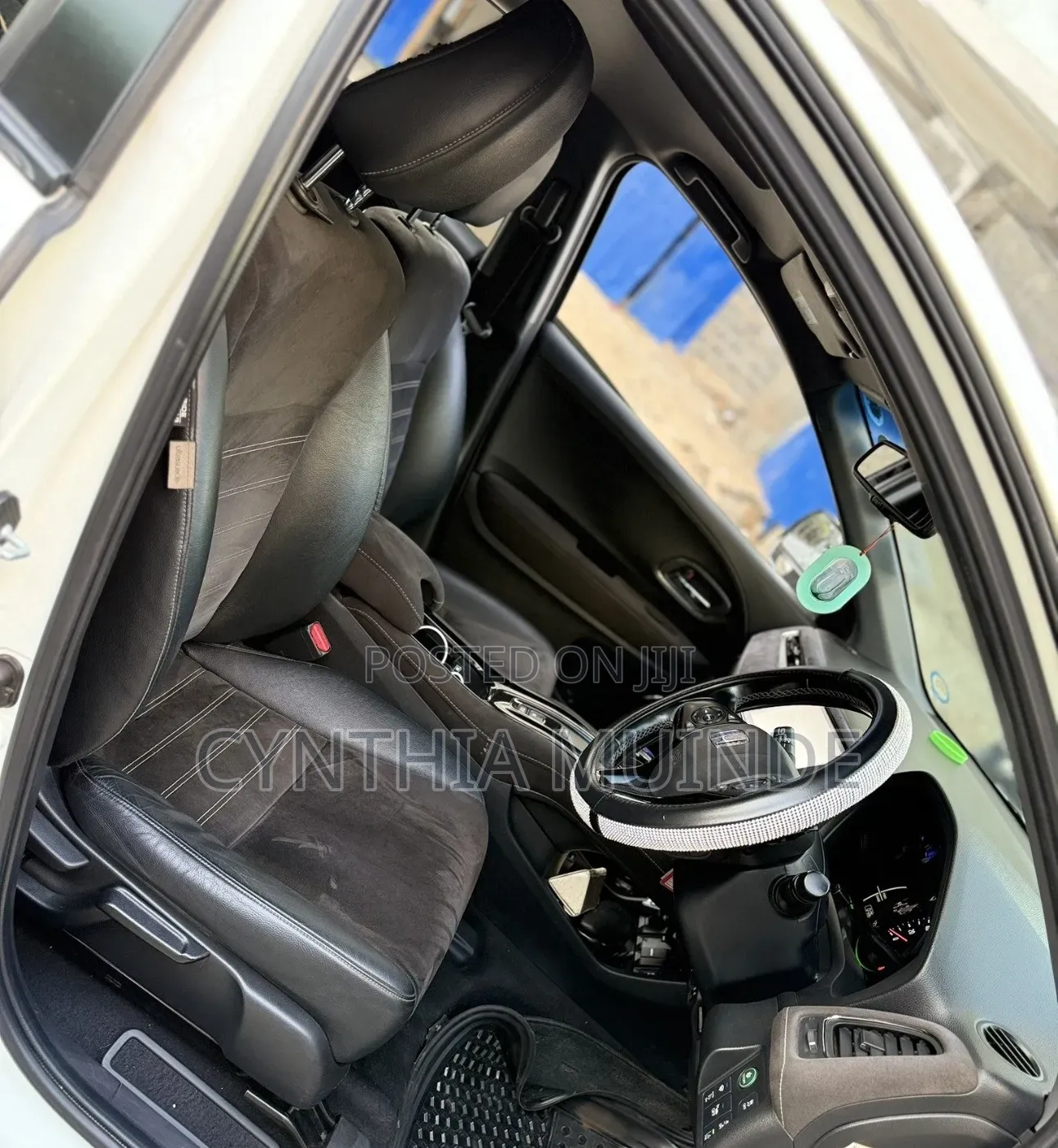 Honda Vezel 2018 White