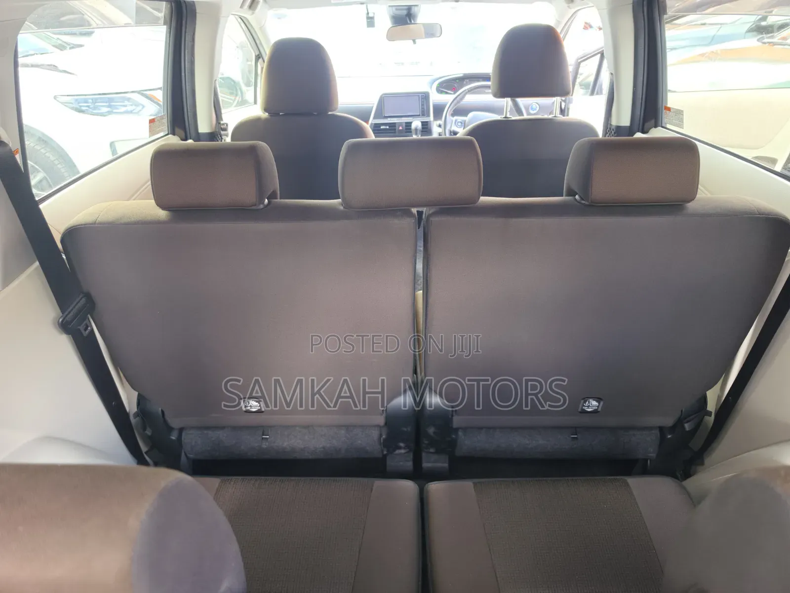 Toyota Sienta 2020 Brown