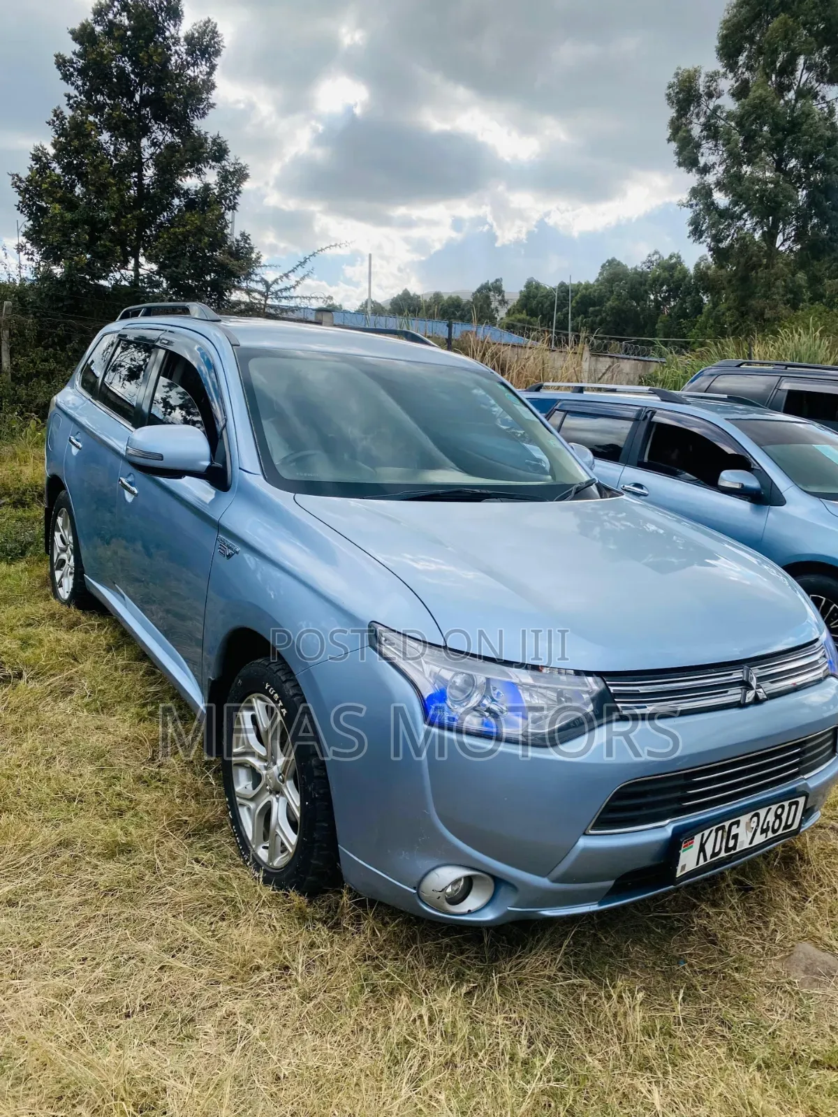 Mitsubishi Outlander 2016 Blue
