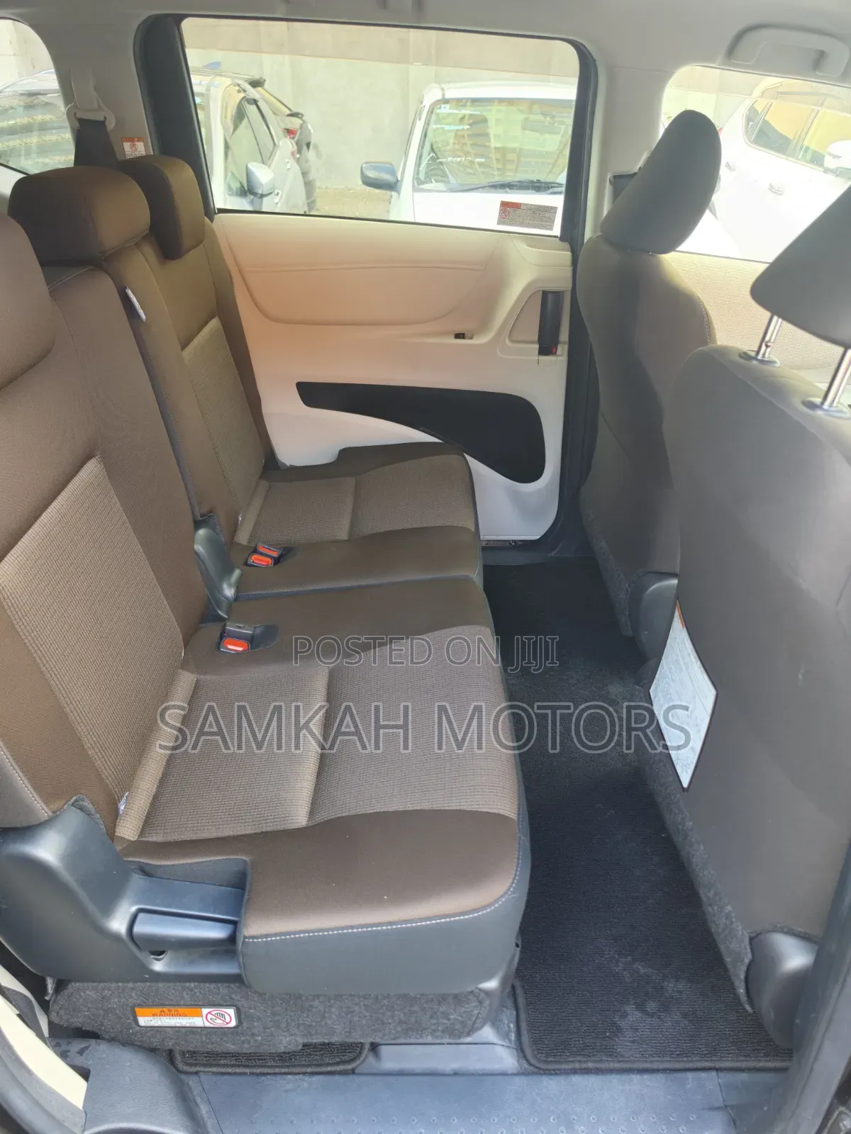 Toyota Sienta 2020 Brown