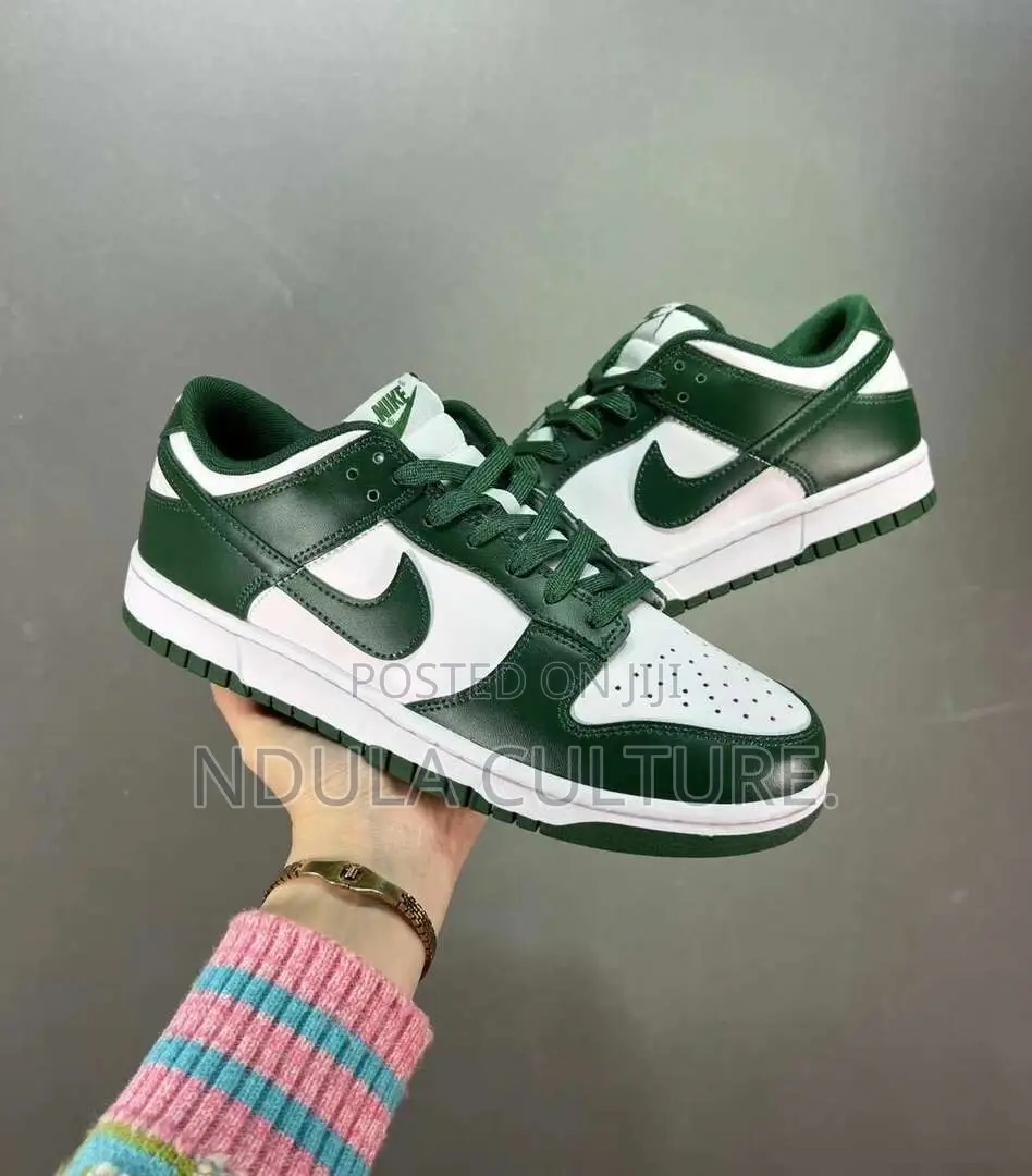 Nike Dunk Low "Michigan State/Team Green" Sneakers