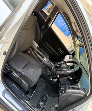 Honda Vezel 2015 Silver