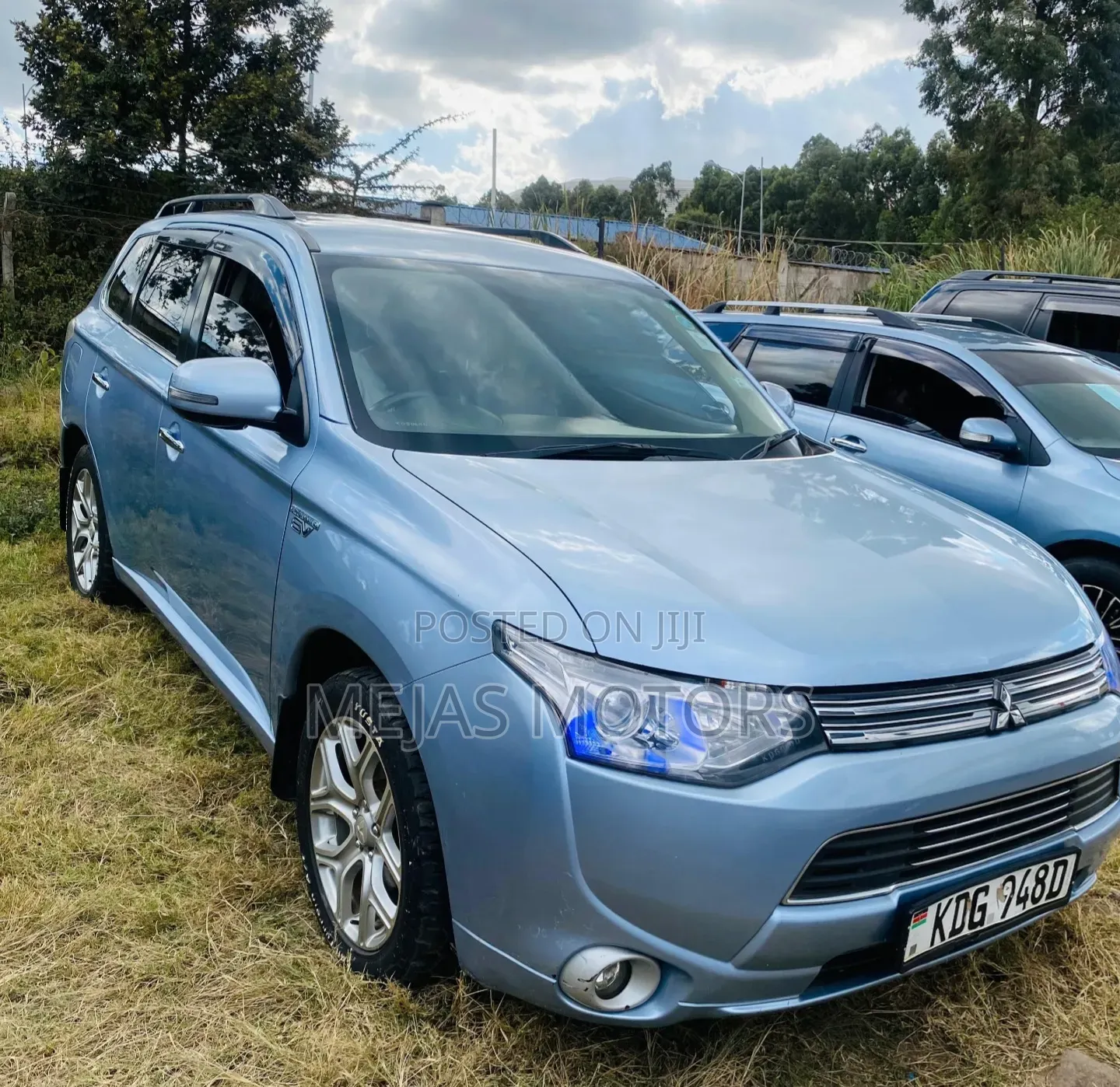 Mitsubishi Outlander 2016 Blue