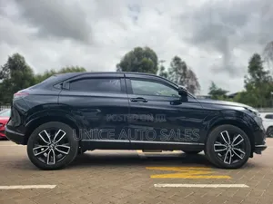 Honda Vezel 2021 Black