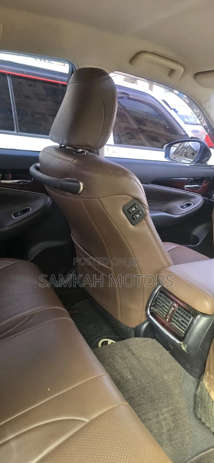 Toyota Crown 2017 Blue