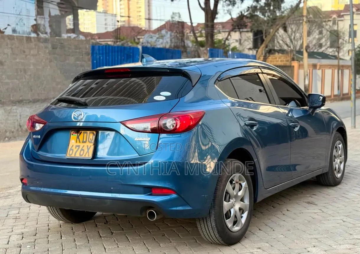 Mazda Axela 2016 Blue