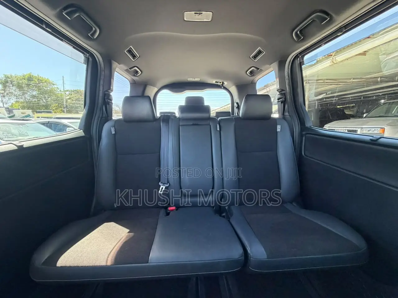 Toyota Noah 2019 Blue