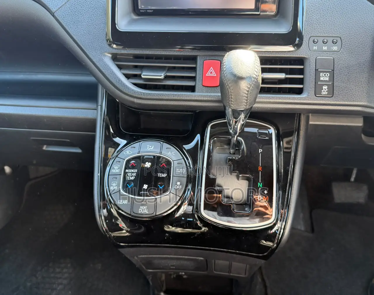 Toyota Noah 2019 Blue