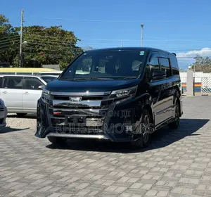 Toyota Noah 2019 Blue