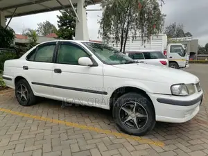 Nissan FB15 2004 White