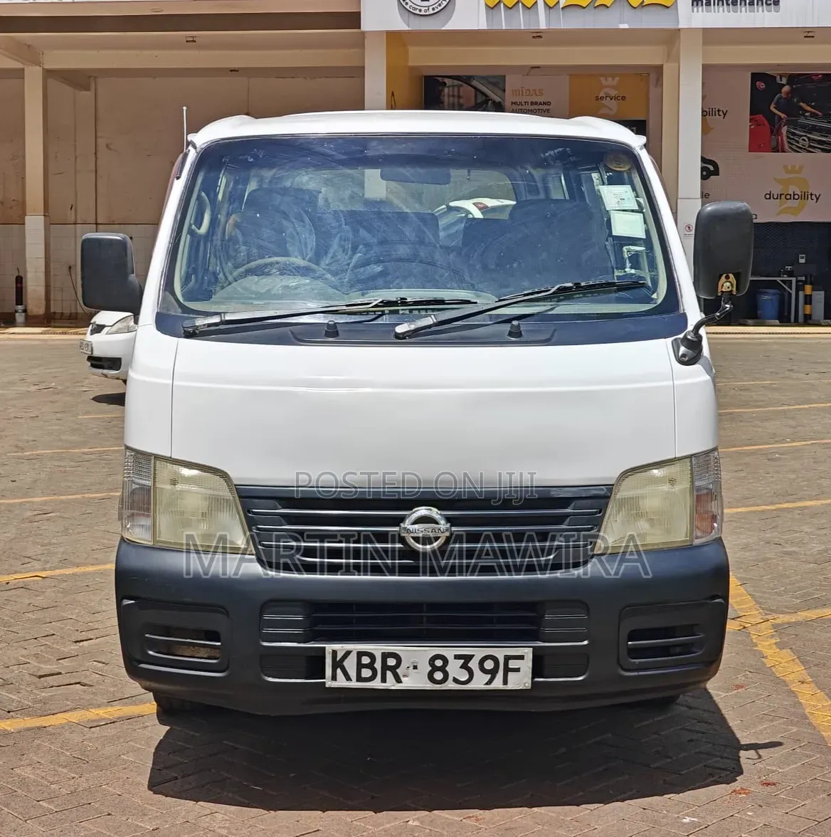 Nissan Caravan (Urvan) 2005 White