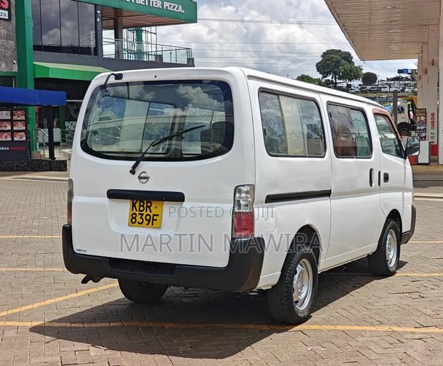 Nissan Caravan (Urvan) 2005 White