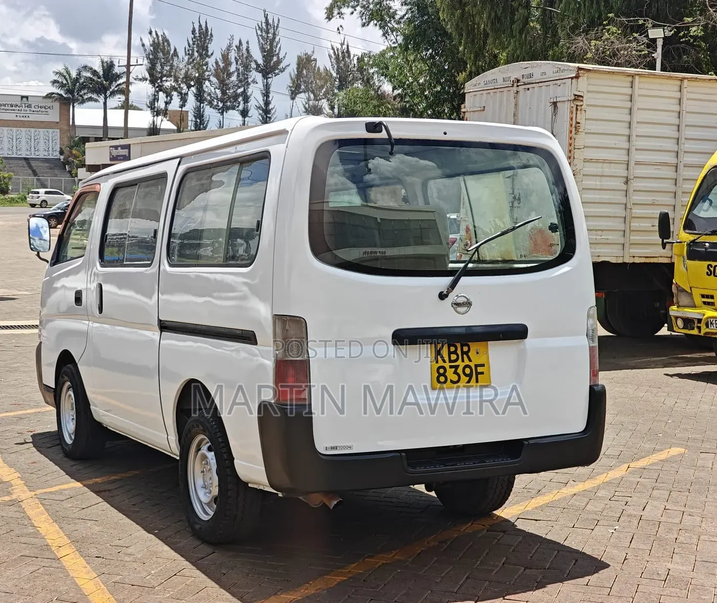 Nissan Caravan (Urvan) 2005 White