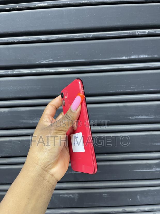 Apple iPhone 11 128 GB Red - thumbnail 3