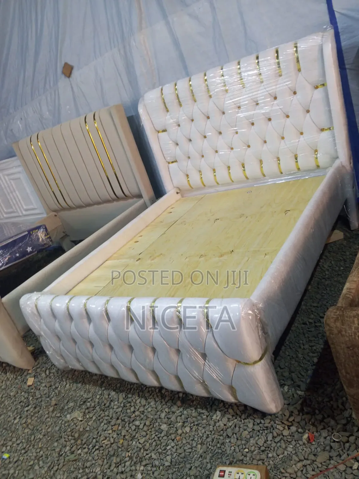 Chester Bed 5by6 *%[]