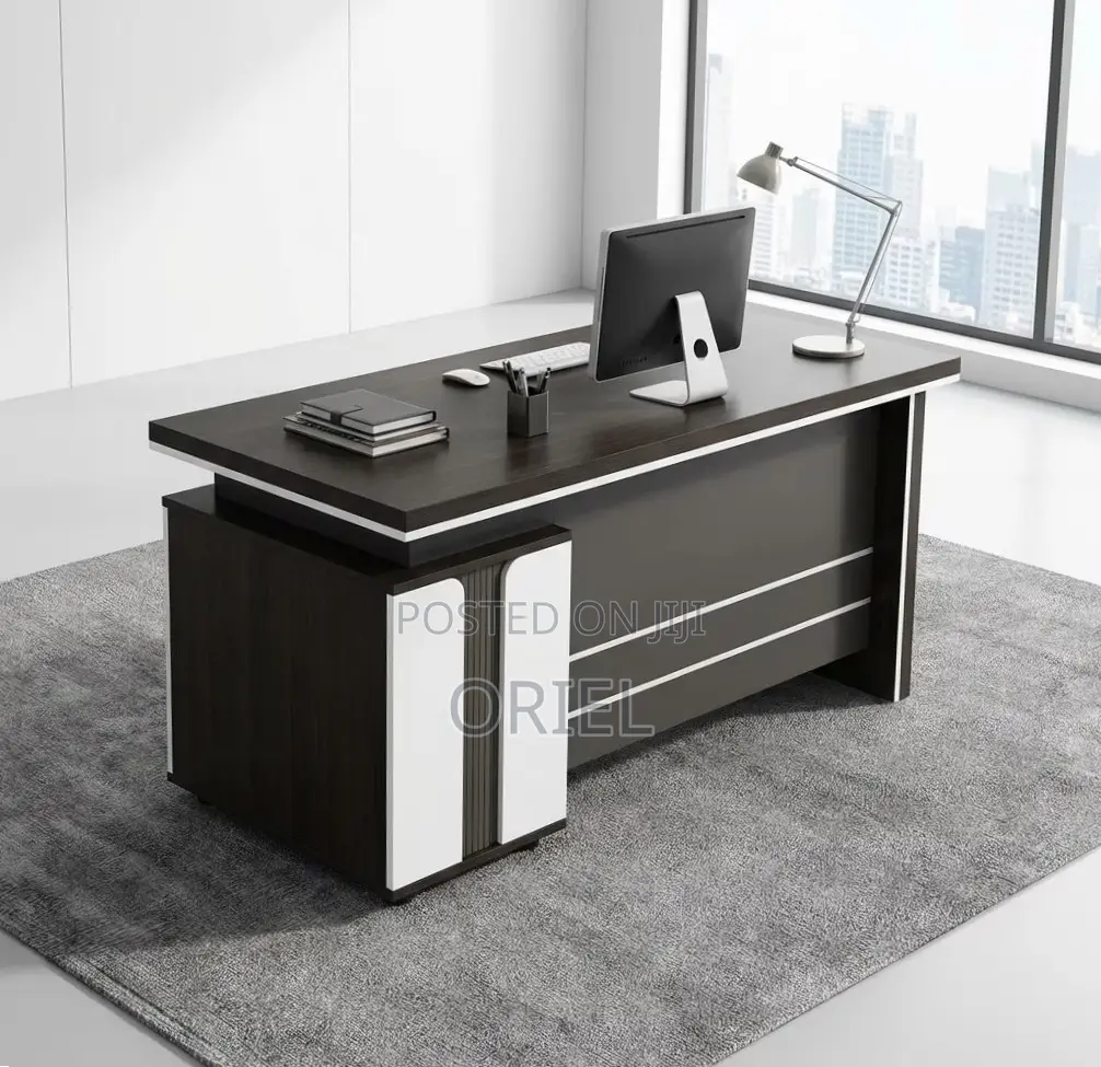 Executive Office Desk : 1.4Metres Compact Desk