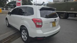 Subaru Forester 2017 White