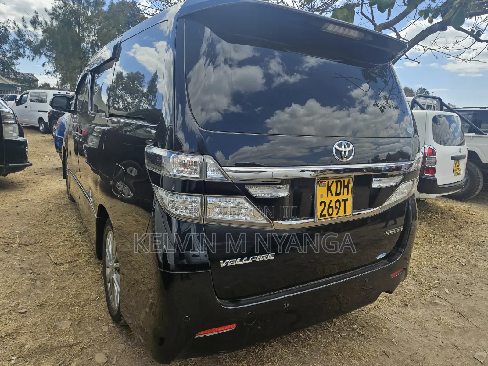 Toyota Vellfire 2014 Black