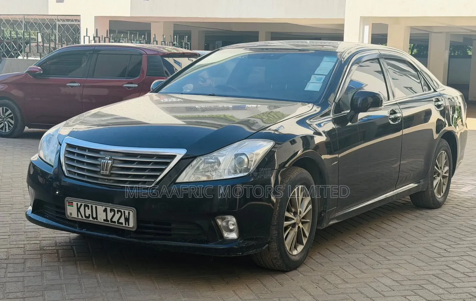 Toyota Crown 2012 Black