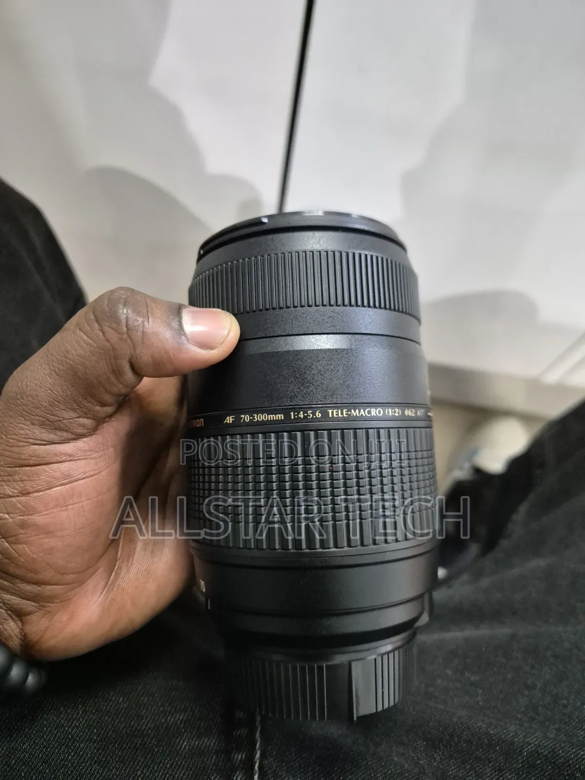 Tamron 70-300mm F/4-5.6 Di LD Macro Autofocus Lens for Nikon AF Clean.