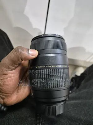 Tamron 70-300mm F/4-5.6 Di LD Macro Autofocus Lens for Nikon AF Clean.