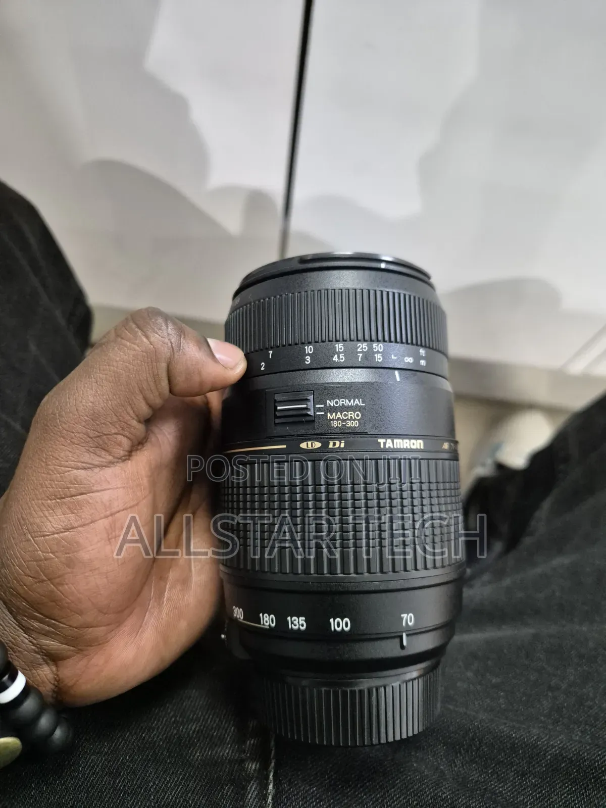 Tamron 70-300mm F/4-5.6 Di LD Macro Autofocus Lens for Nikon AF Clean.