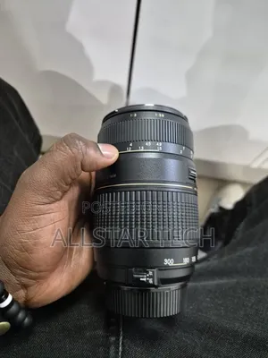 Tamron 70-300mm F/4-5.6 Di LD Macro Autofocus Lens for Nikon AF Clean.