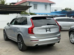 Volvo XC90 2019 Silver