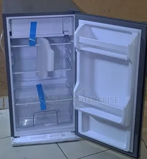 90 Litres Single Door Syinix Fridge - Top Freezer