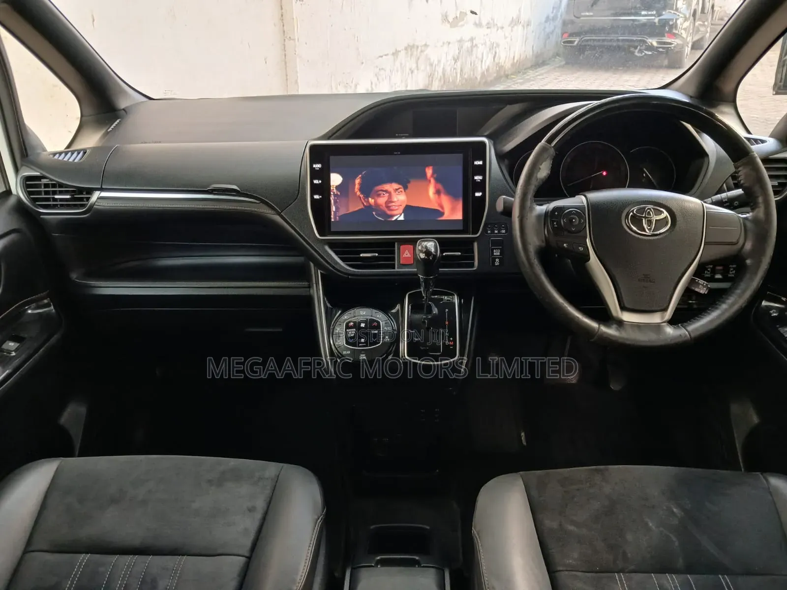 Toyota Esquire 2019 White