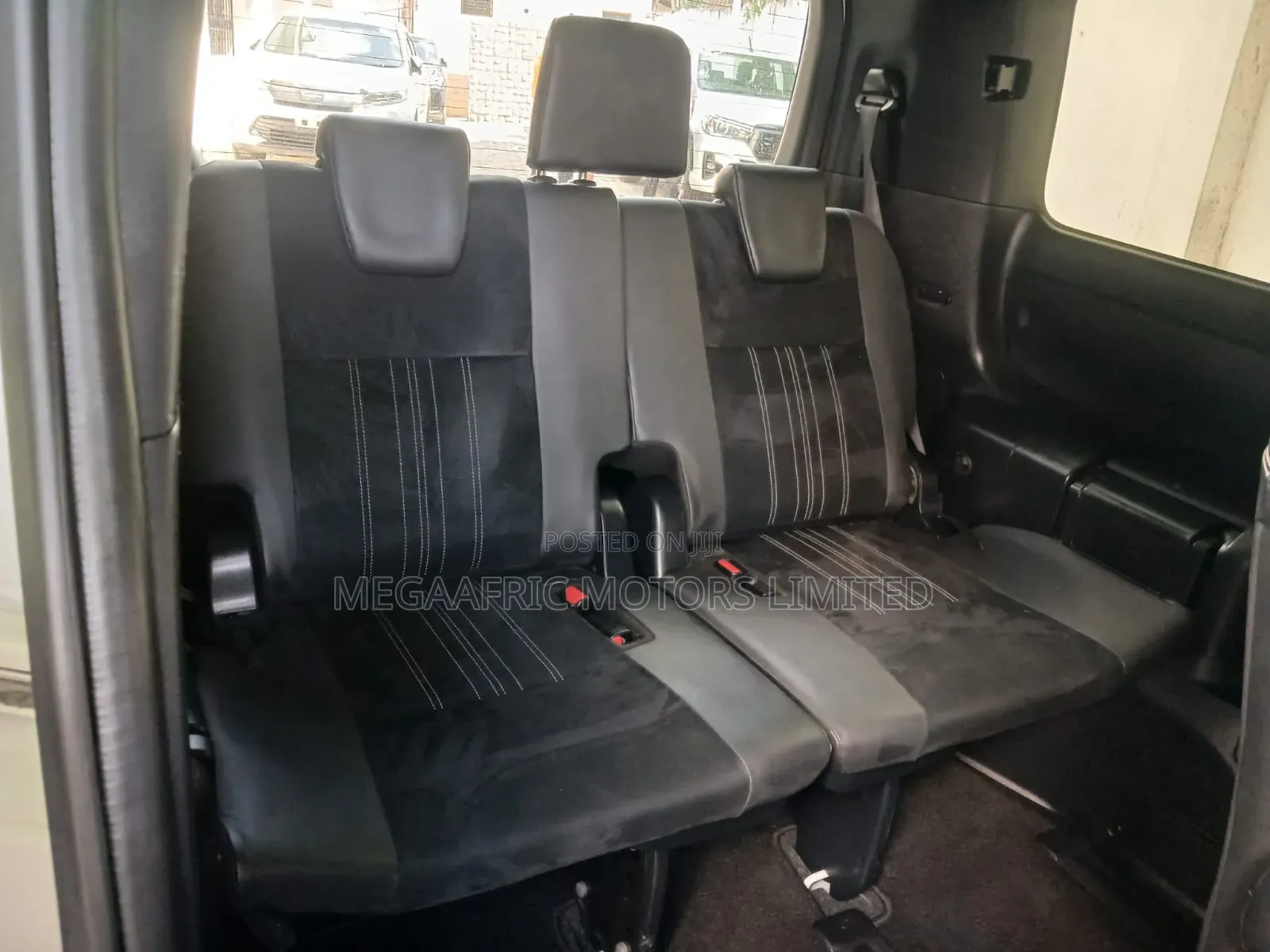 Toyota Esquire 2019 White