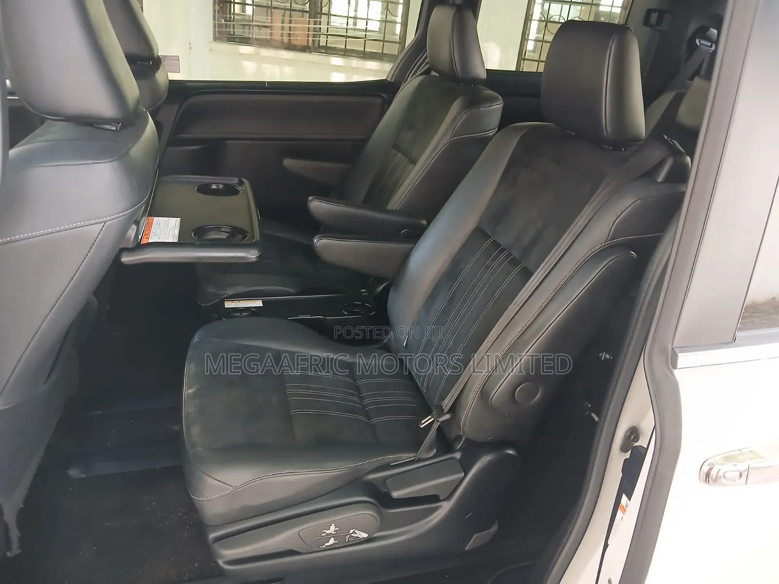 Toyota Esquire 2019 White
