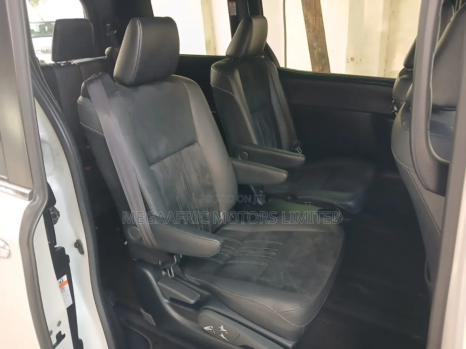 Toyota Esquire 2019 White