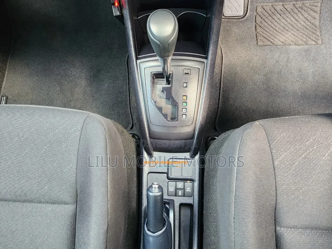 Toyota Axio 1.5 Hybrid G 2WD 2020 Silver
